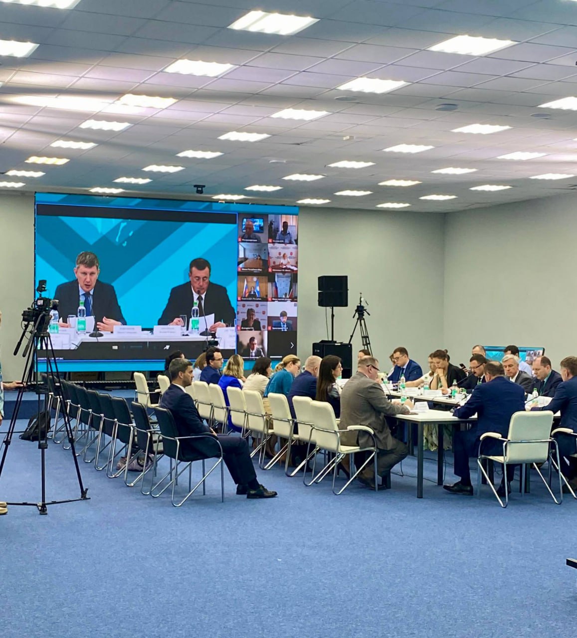 В рамках форума «Острова устойчивого развития: климатический аспект» прошло заседание комиссии Государственного Совета РФ по направлению «Инвестиции»
